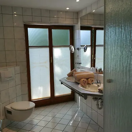 Haus Edelweiss شقة